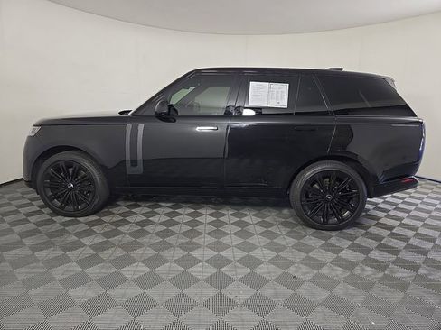 Used 2024 Land Rover Range Rover SE AWD/4WD image 8
