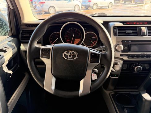 Used 2010 Toyota 4Runner SR5 image 19