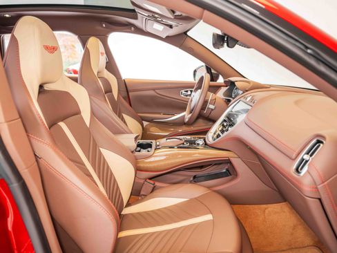 Used 2023 Aston Martin DBX 707 AWD/4WD image 19