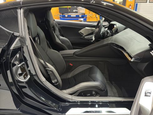 Used 2024 Chevrolet Corvette Stingray Premium Cpe w/ Z51 Performance Package image 14