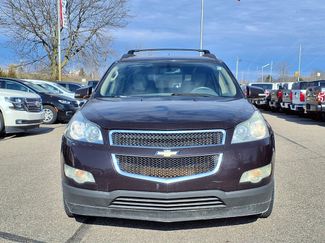 Used 2009 Chevrolet Traverse LT video 2