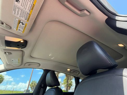Used 2019 INFINITI QX50 Luxe FWD image 41