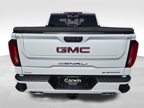 Used 2024 GMC Sierra 1500 Denali w/ Technology Package AWD/4WD image 12