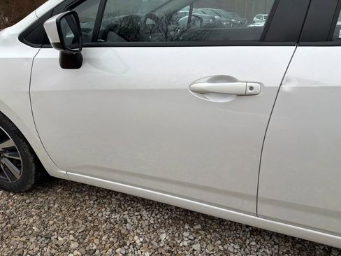 Used 2025 Nissan Versa SV image 26