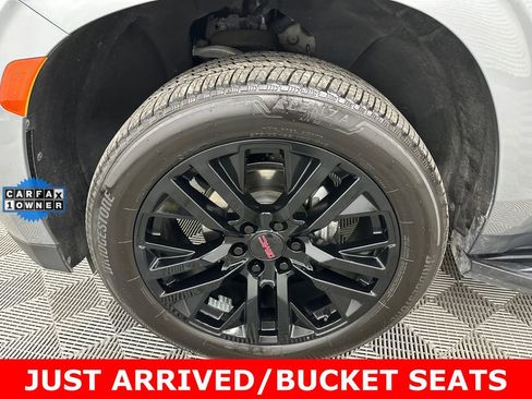 Used 2023 GMC Yukon SLT image 12