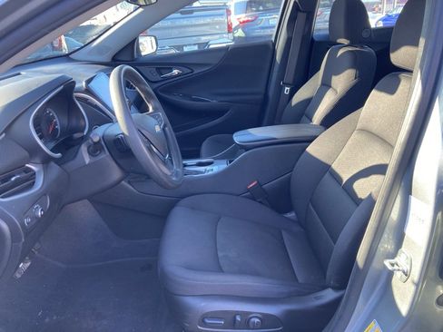 Used 2024 Chevrolet Malibu LT image 9
