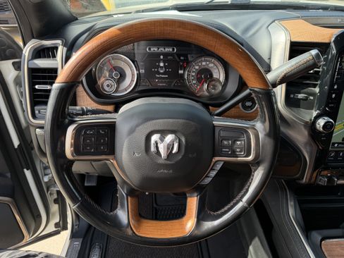 Used 2021 RAM 3500 Limited AWD/4WD image 23