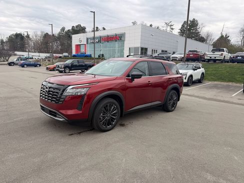 New 2026 Nissan Pathfinder SL w/ SL Premium Package image 1