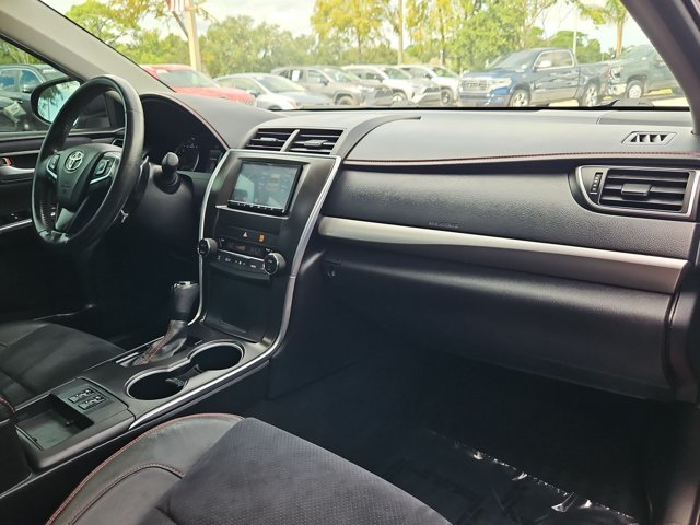 Used 2015 Toyota Camry XSE FWD image 22