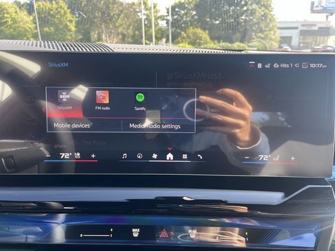 Used 2025 BMW i5 M60 w/ Premium Package image 24