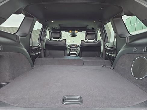 Used 2019 Jeep Grand Cherokee Altitude image 21
