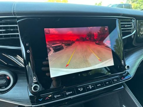 Used 2023 Jeep Wagoneer Series III w/ Convenience Group I image 27