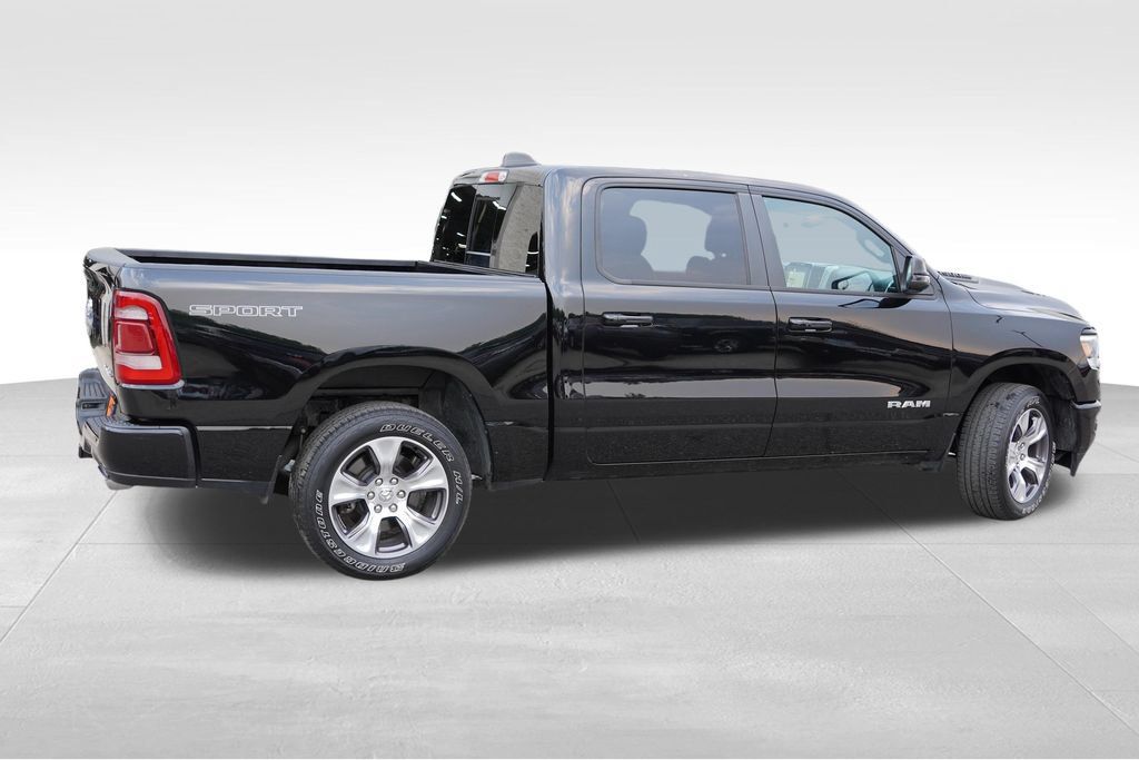 Used 2023 RAM 1500 Laramie AWD/4WD image 4