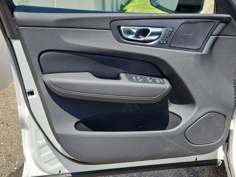 New 2025 Volvo XC60 B5 Plus w/ Protection Package Premier image 9