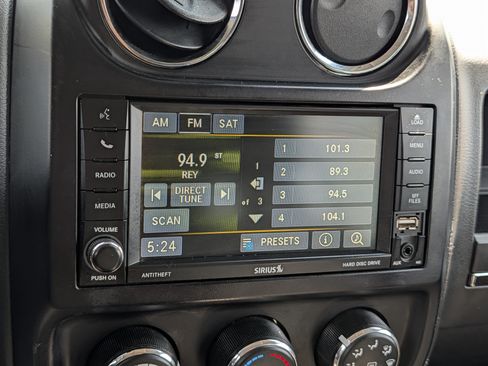Used 2015 Jeep Patriot 4WD image 22