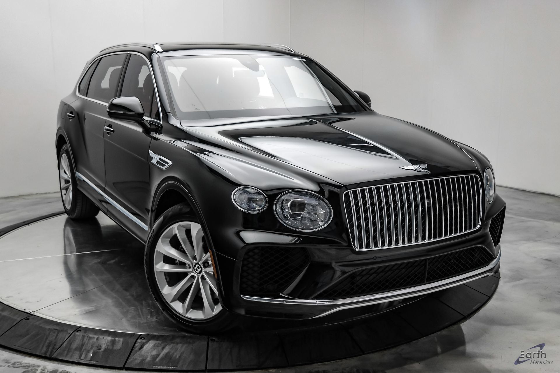 Used 2023 Bentley Bentayga Extended Wheelbase AWD/4WD image 21