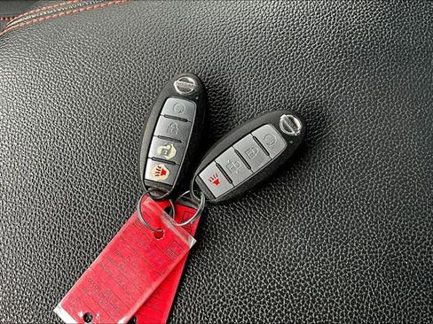 Used 2020 Nissan Titan PRO-4X w/ Pro-4x Convenience Package image 34