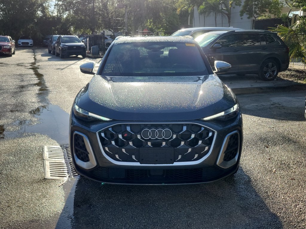 Certified 2025 Audi SQ5 Prestige w/ Prestige Package AWD/4WD image 2