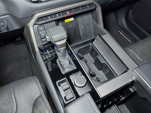 Used 2023 Toyota Sequoia Limited image 35