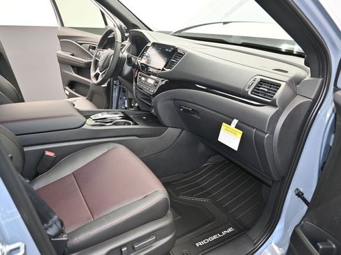 Used 2026 Honda Ridgeline Black Edition image 25