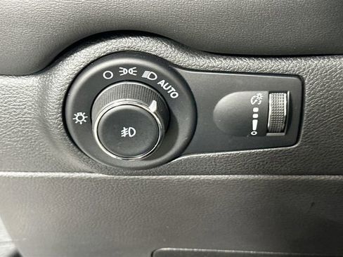 Used 2023 Dodge Durango GT AWD/4WD image 26