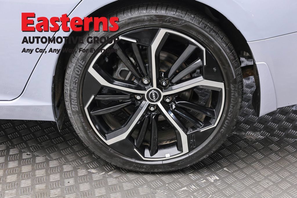Used 2025 Nissan Altima 2.5 SR w/ SR Premium Package FWD image 8
