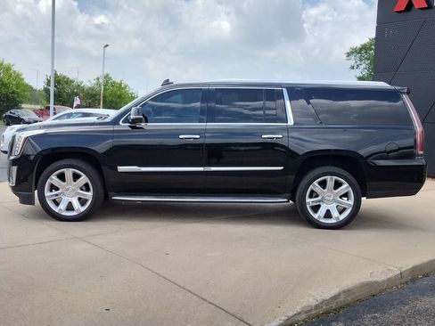 Used 2019 Cadillac Escalade ESV Luxury AWD/4WD image 8