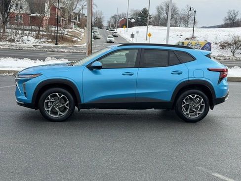 New 2026 Chevrolet Trax LT w/ Driver Confidence Package image 10