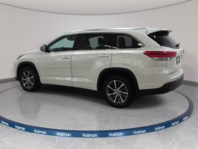 Used 2018 Toyota Highlander XLE AWD/4WD image 8
