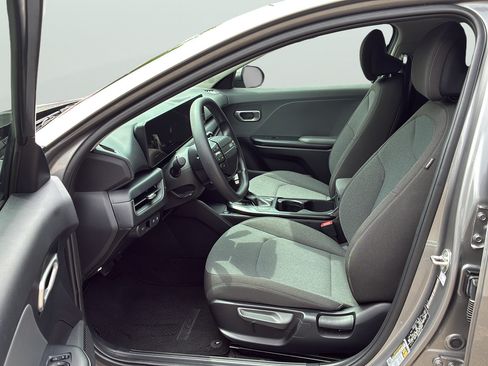 Used 2025 Kia K4 FWD image 13