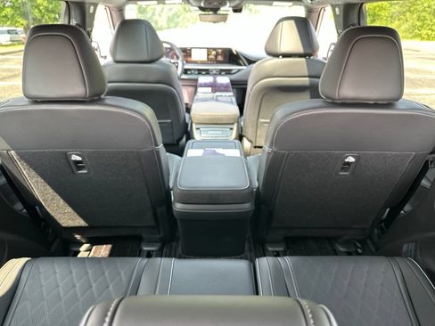 New 2027 INFINITI QX80 Autograph AWD/4WD image 29