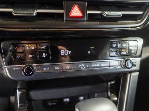 Used 2024 Kia Seltos S AWD/4WD image 30