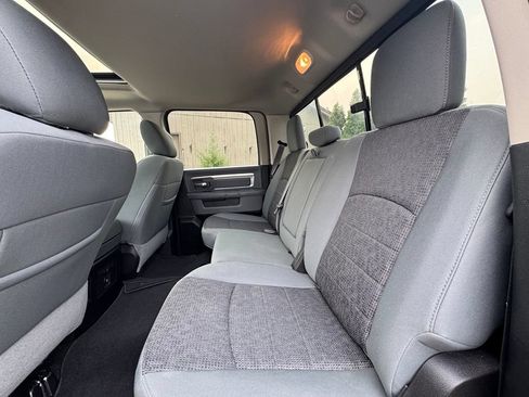 Used 2020 RAM 1500 Warlock AWD/4WD image 36