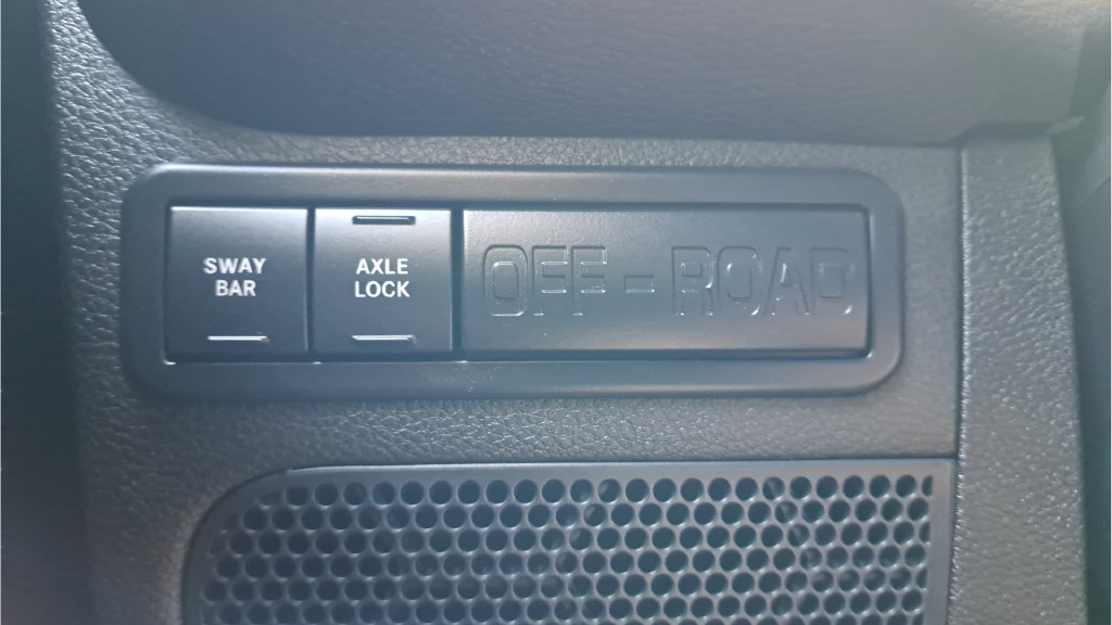 Used 2017 Jeep Wrangler Unlimited Rubicon w/ Connectivity Group AWD/4WD image 21