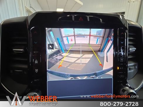 Used 2024 RAM 1500 Big Horn AWD/4WD image 23
