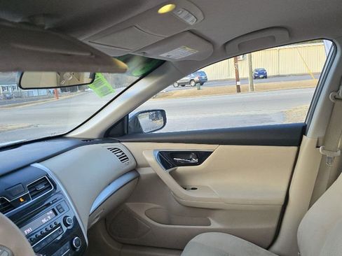 Used 2014 Nissan Altima 2.5 S image 8
