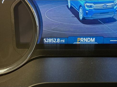 Used 2024 Ford Expedition XLT image 19