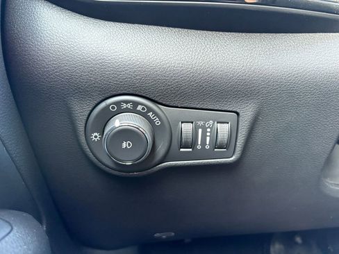 New 2026 Jeep Compass Limited image 10