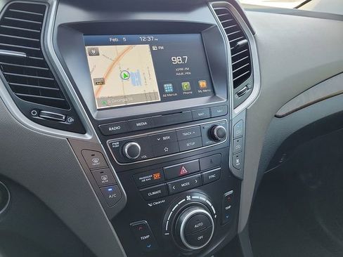 Used 2019 Hyundai Santa Fe XL image 18