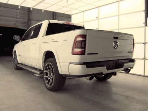 Used 2019 RAM 1500 Laramie AWD/4WD image 5