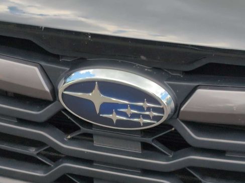 Used 2024 Subaru Crosstrek 2.5i Limited w/ Crosstrek Mirror Package AWD/4WD image 12