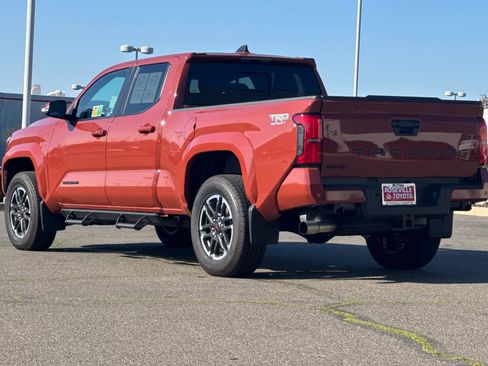 Certified 2025 Toyota Tacoma TRD Sport w/ TRD Sport Upgrade Package image 7