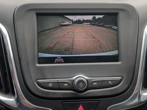 Used 2020 Chevrolet Equinox LT w/ Driver Convenience Package FWD image 17