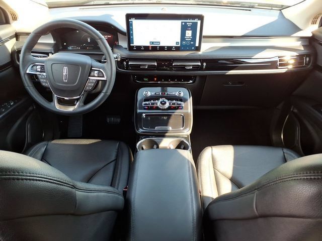 Certified 2023 Lincoln Nautilus AWD w/ Premium Package image 24