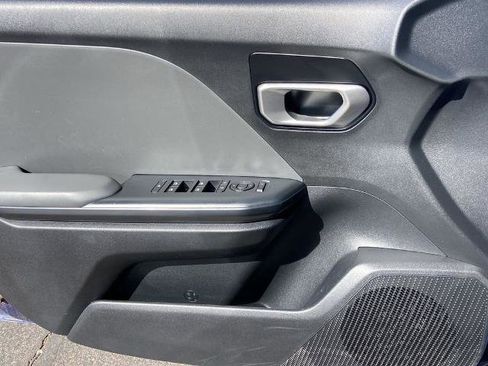 Used 2025 Kia K4 image 17