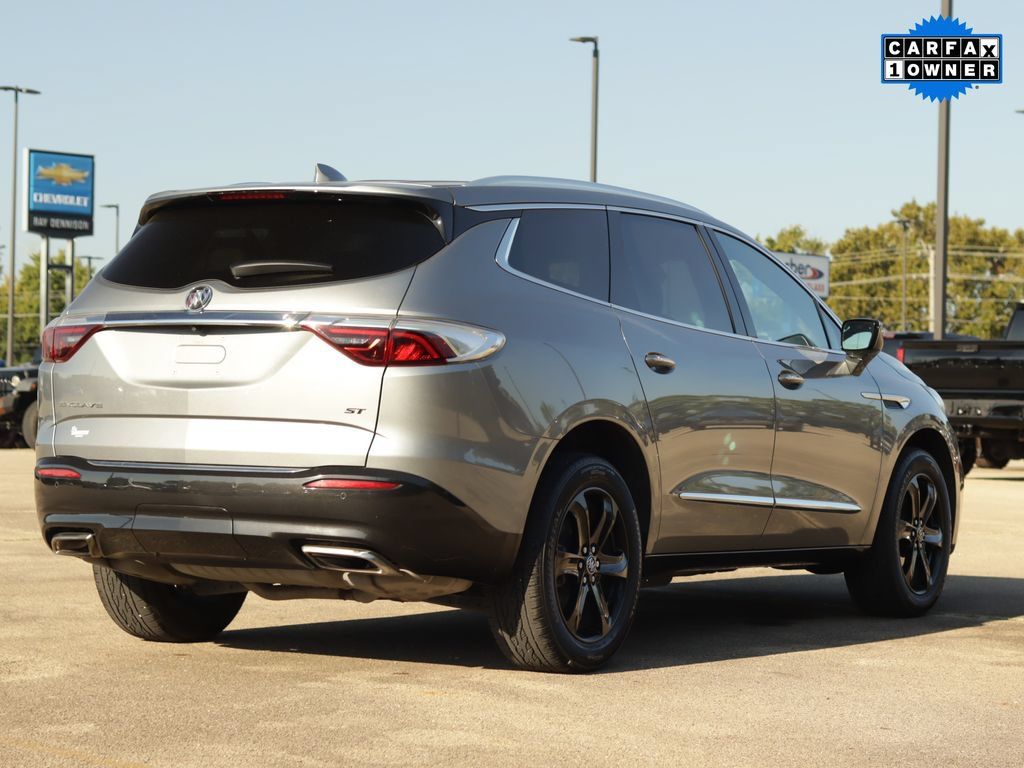 Used 2023 Buick Enclave Essence w/ Sport Touring Edition FWD image 7