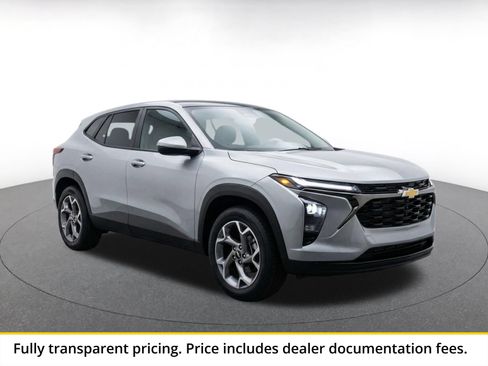 Used 2025 Chevrolet Trax LT FWD image 1