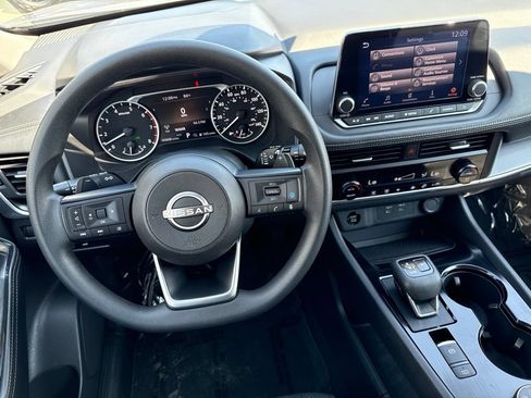 Used 2024 Nissan Rogue SV AWD/4WD image 50