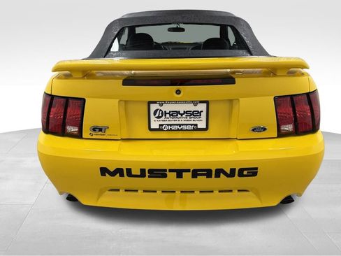 Used 2004 Ford Mustang GT image 9