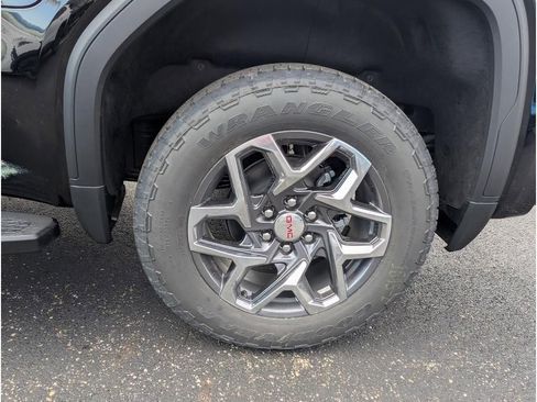 New 2026 GMC Sierra 1500 SLT w/ SLT Premium Plus Package image 26